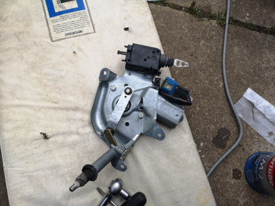Rear wiper motor