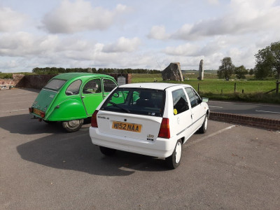 2CV at Avebury