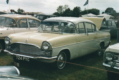 Yellow Cresta Yeovil.jpg