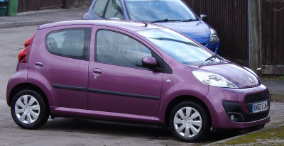 Pretty Peugeot.JPG