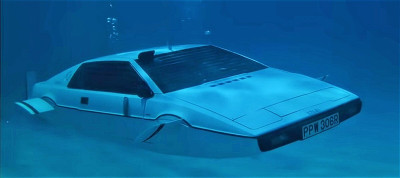tunnelram_james-bond_1977_lotus_submersible.jpg