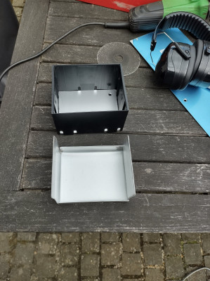 Put the aluminium bit in the plastic surround and Bob's yer uncle - own work