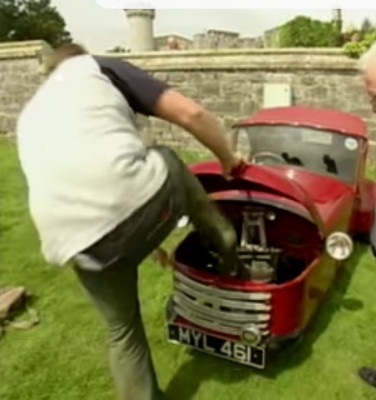 Bond minicar kick start.jpg