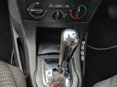 Floor mounted gear selector