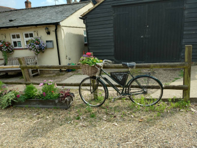 The Bull's own landlady's transport!