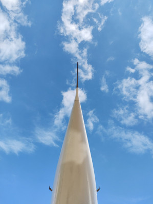 A pointy bit, earlier today - own work