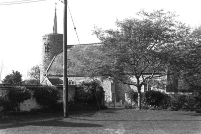 Canon EOS 500 - Kentmere Pan 400