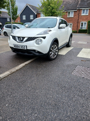 Nominated for the new anual idiot parking award....