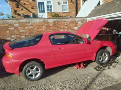 Car on ramps.jpeg (201.55 KiB) Viewed 113 times As it is now with o/s front wheel and ramp in temp place for extra safety while waiting. Car actually supported on the axle stands.