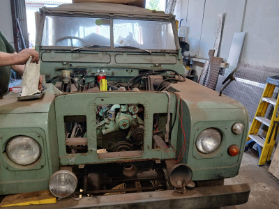 Dusty old Land Rover - own work
