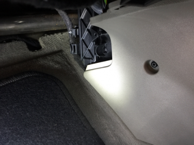 H2 Use Tork 20 to Remove Side Trim.png (292.65 KiB) Viewed 7581 times H2 - Use Torx 20 to Remove Side Trim